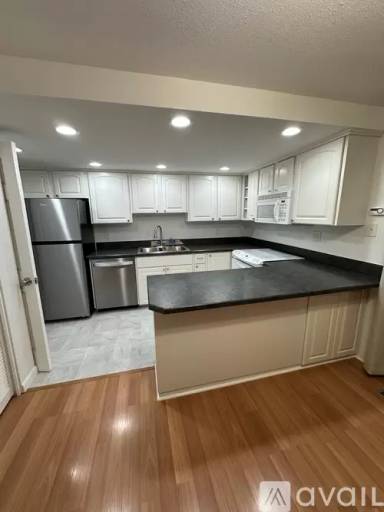 Main picture of 12718 NE 120th St