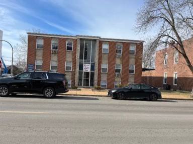 Main picture of 3199 Morganford Rd