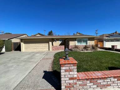 Main picture of 2682 Coit Dr
