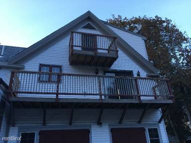 Main picture of 184 Elm St
