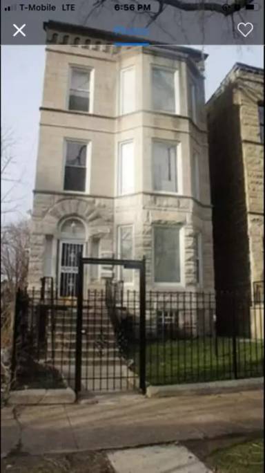 Main picture of 650 W 61st St