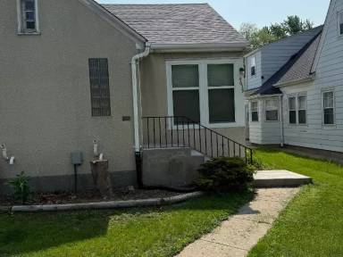 Main picture of 4639 Cedar Ave S