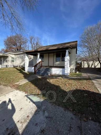 Main picture of 910 N Grand St