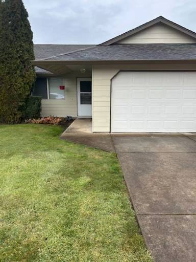 Main picture of 742 Benjamin Ave