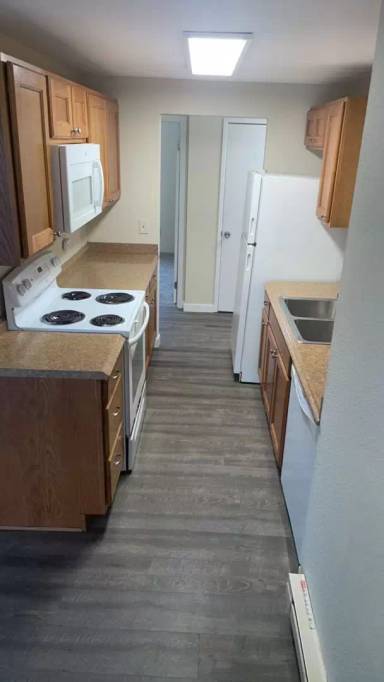 Main picture of 1120 Randall St