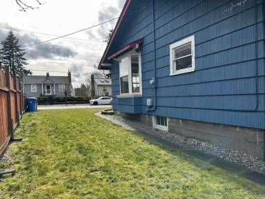 Main picture of 5713 N 45th St