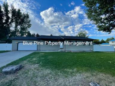 Main picture of 235 Court Pl