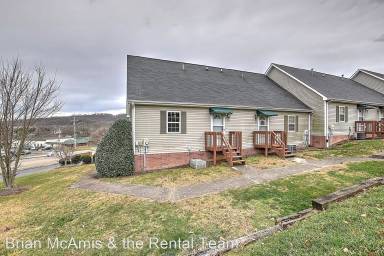 Main picture of 101 Cambridgeshire Ct