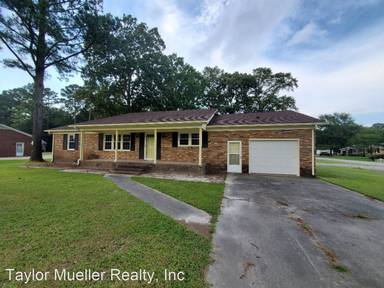 Main picture of 2101 Shady Dr