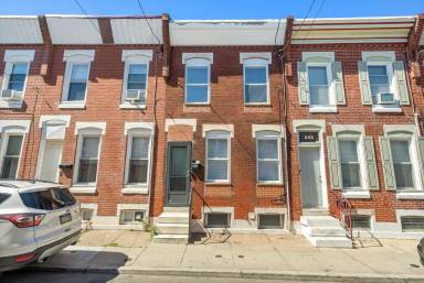 Main picture of 407 Tree St