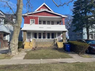 Main picture of 11515 Whitmore Ave