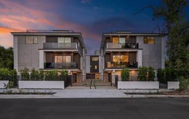 Main picture of 1424-1426 N Sycamore/Jonah Lane
