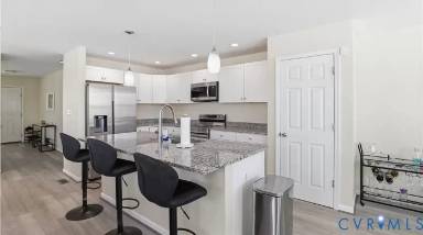Main picture of 3901 Lighthouse Ln