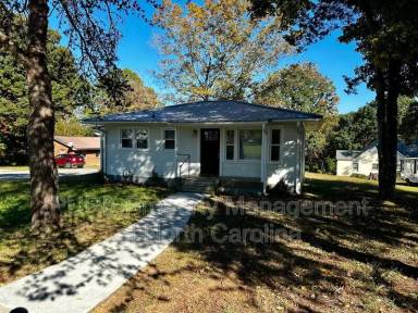 Main picture of 1013 Eleanor Dr