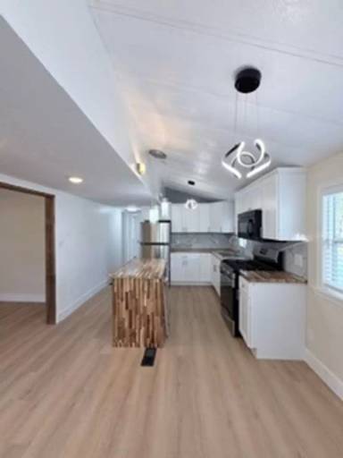 Main picture of 1370 Shipwreck Ln