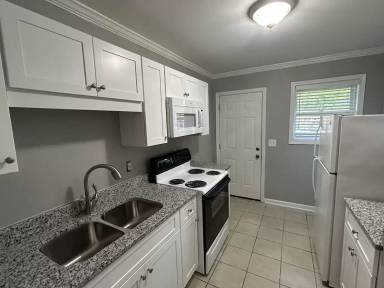 Main picture of 4004 McVay St SW