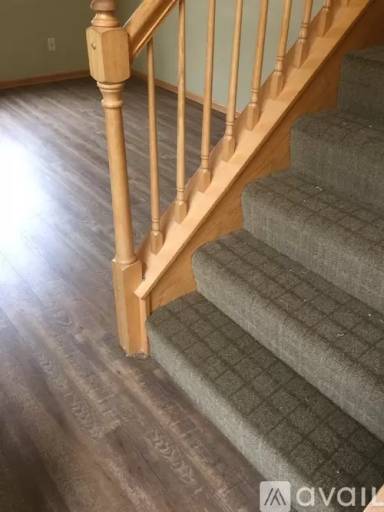 Main picture of 633 Kingfisher Ln