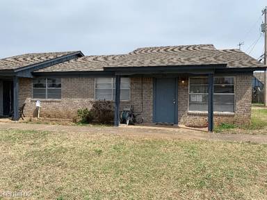 Main picture of 915 S 131st East Ave