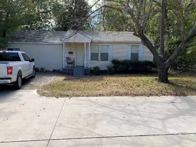 Main picture of 150 Decker Ln
