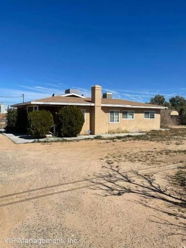 Main picture of 22934 Pahute Rd