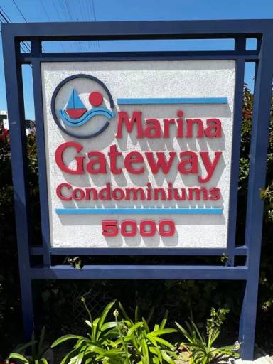 Main picture of Marina Gateway Condos Del Rey