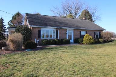 Main picture of 453 Martindale Rd