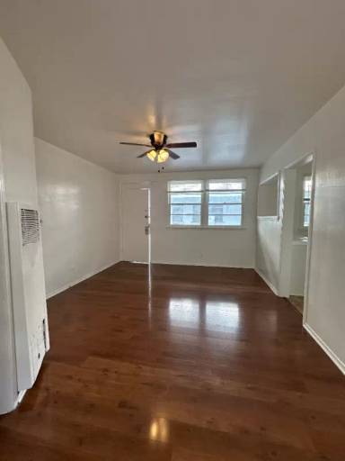 Main picture of 1737 N Sycamore Ave