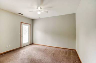 Main picture of 1101-1129  N Byrne Rd