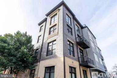 Main picture of 1767 Lanier Pl NW