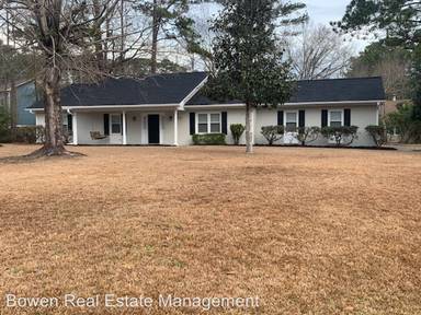 Main picture of 701 Ireland Ct