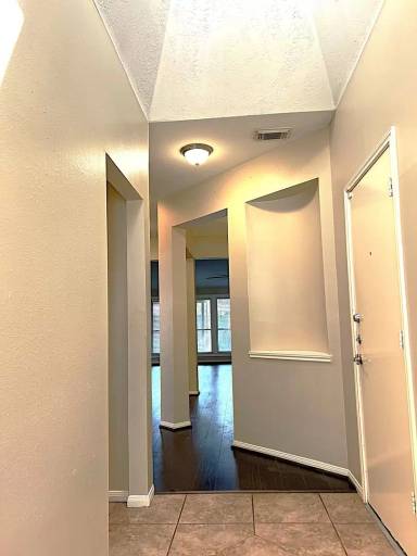 Main picture of 4910 Linden Pl