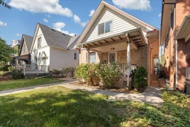 Main picture of 1435 Milwaukee St