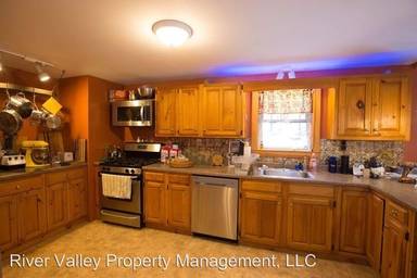 Main picture of 665 Massey Rd