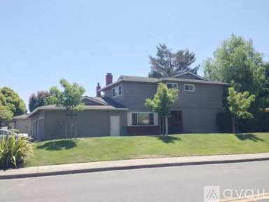 Main picture of 458 Poppy Pl