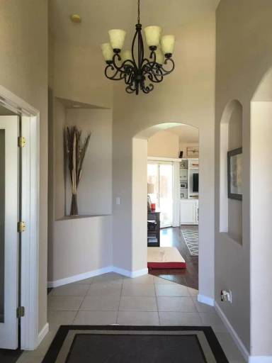 Main picture of 1566 Persimmon St