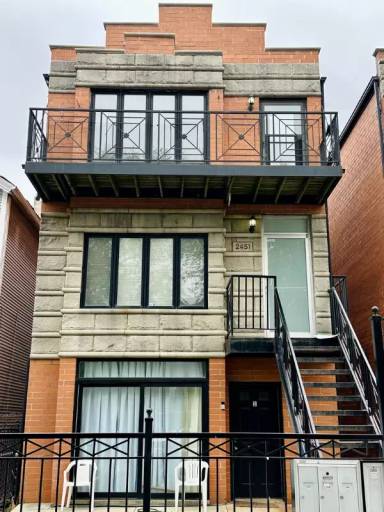 Main picture of 2451 W Arthington St