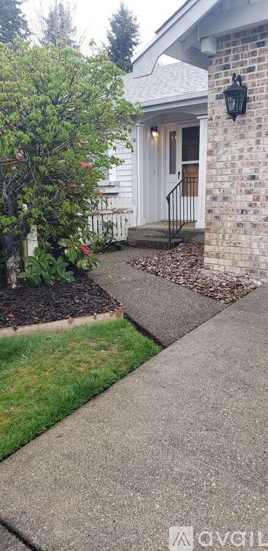 Main picture of 4718 82nd Ave W