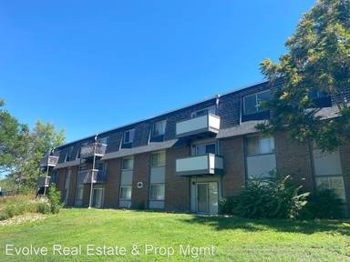 Main picture of 100 E Highline Cir