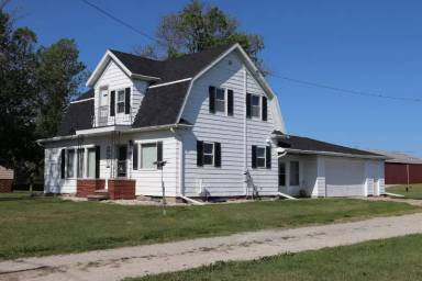 Main picture of 3080 Lost Dauphin Rd