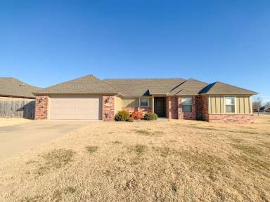 Main picture of 441 Ravenna Dr