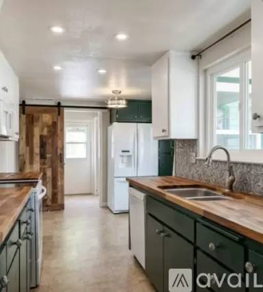 Main picture of 3529 Hilltop Dr