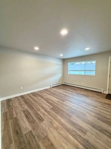 Main picture of 204 Rondy Ct