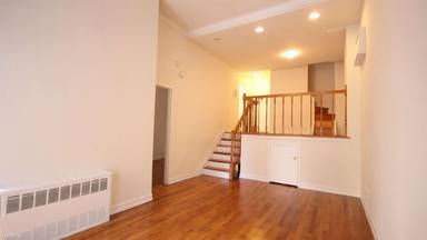 Main picture of 252W W 74th St