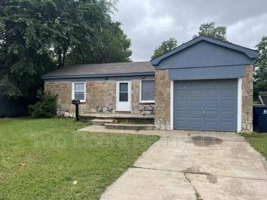 Main picture of 4117 N Libby Ave