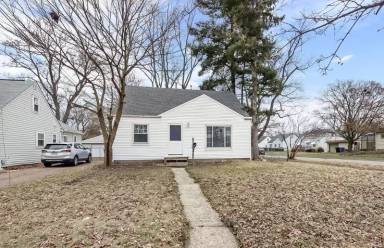 Main picture of 18902 Puritas Ave