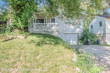 Main picture of 2316 N 67th Ave