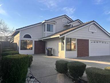 Main picture of 2921 Cascade Cir