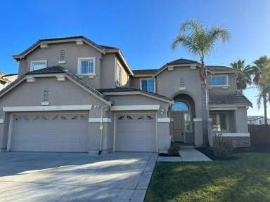 Main picture of 720 Blake Ct