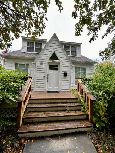 Main picture of 307 S 8th Ave