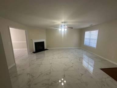Main picture of 5724 Crepe Myrtle Dr